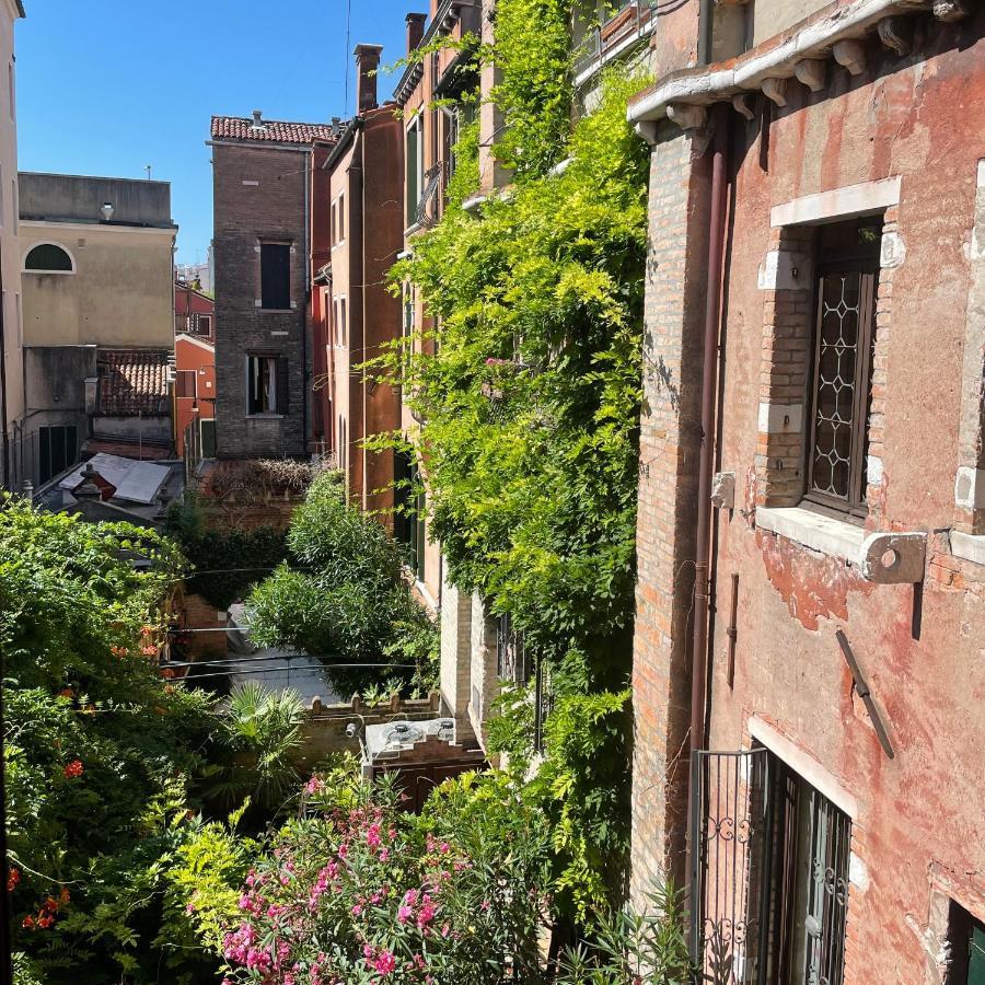 Ca' Little Beauty Apartment Venezia Esterno foto